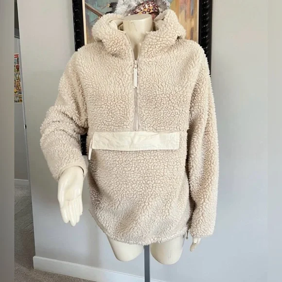 Urban Heritage Beige Sherpa Jacket – Size Small (Oversized Fit) - Picture 2 of 9